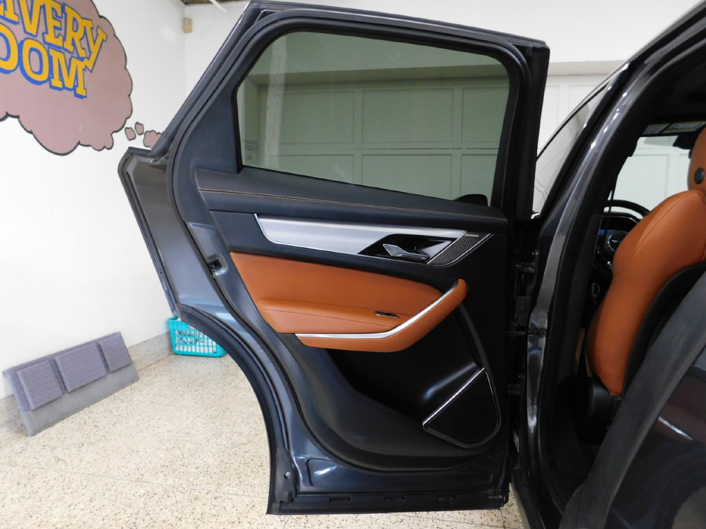 Used 2023 Jaguar F-PACE R-Dynamic S AWD/4WD image 59