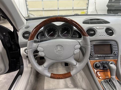 Used 2005 Mercedes-Benz SL 500 w/ AMG Sport Pkg image 16