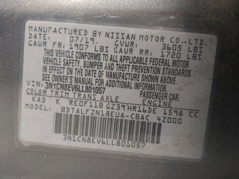 Used 2020 Nissan Versa SV FWD image 33