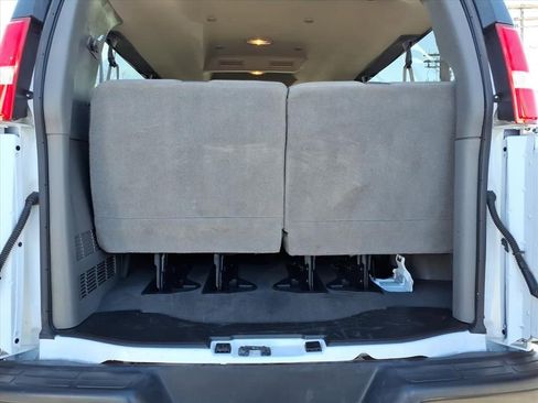 Used 2024 Chevrolet Express 3500 LS image 15