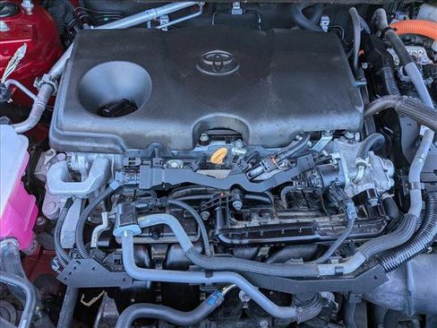 Used 2024 Toyota RAV4 LE AWD/4WD image 22