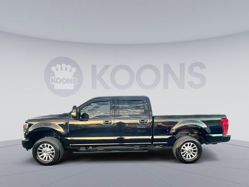 Used 2022 Ford F250 Lariat w/ Lariat Ultimate Package image 2