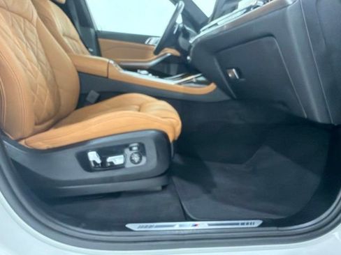 Certified 2024 BMW X7 xDrive40i w/ M Sport Package AWD/4WD image 22