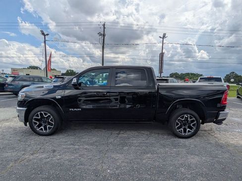 New 2026 RAM 1500 Laramie AWD/4WD image 3