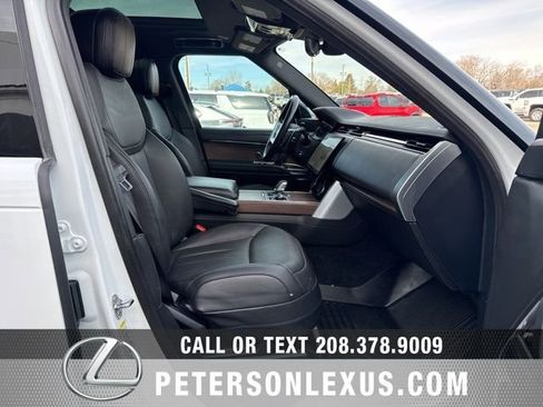 Used 2023 Land Rover Range Rover Long Wheelbase SE image 13