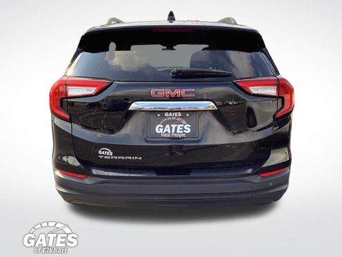 Used 2023 GMC Terrain SLE w/ Driver Convenience Package FWD image 8