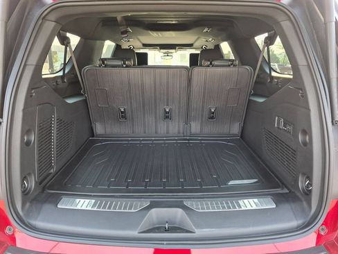 Used 2026 GMC Yukon XL AT4 w/ AT4 Premium Plus Package AWD/4WD image 6