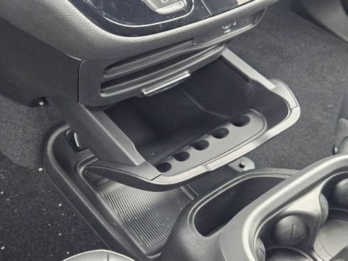 New 2026 Chrysler Pacifica Select image 35