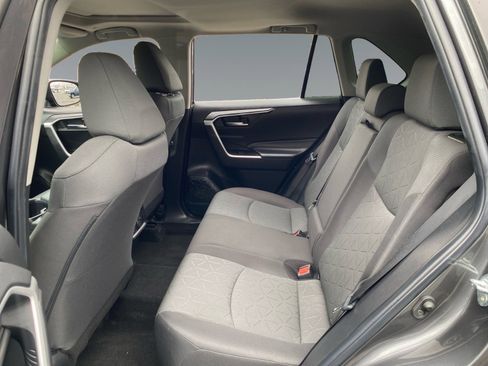Used 2023 Toyota RAV4 XLE w/ Convenience Package FWD image 13