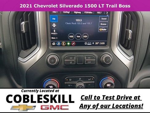 Used 2021 Chevrolet Silverado 1500 LT Trail Boss w/ Convenience Package II AWD/4WD image 19
