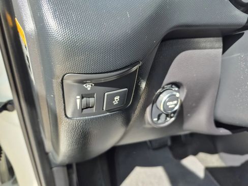 Used 2013 Kia Soul + w/ Audio Pkg FWD image 15