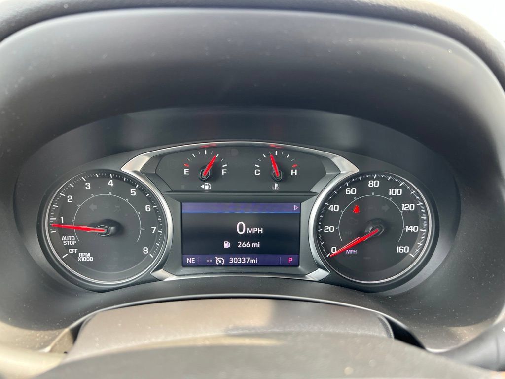 Used 2023 GMC Terrain AT4 AWD/4WD image 11