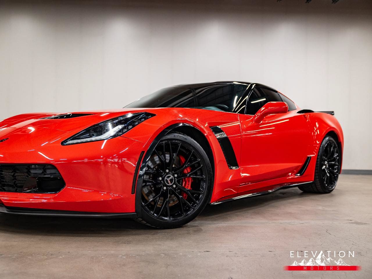 Used 2015 Chevrolet Corvette Z06 w/ 3LZ Preferred Equipment Group RWD image 22