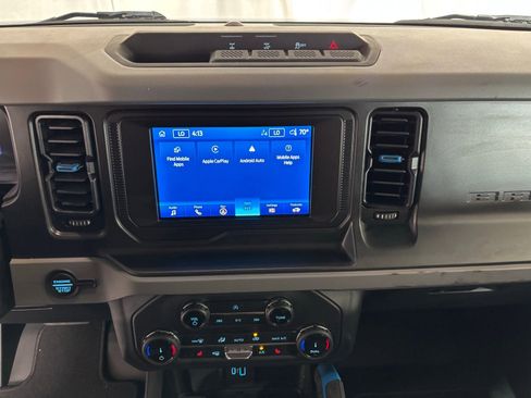 Used 2022 Ford Bronco Black Diamond image 24
