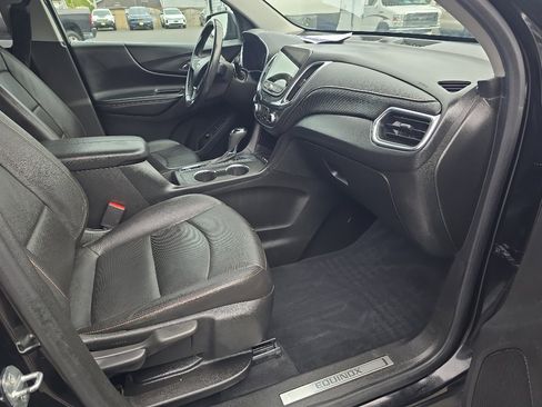 Used 2021 Chevrolet Equinox Premier w/ LPO, Cargo Package FWD image 17