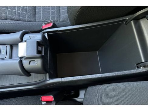 Used 2027 Honda HR-V LX image 33