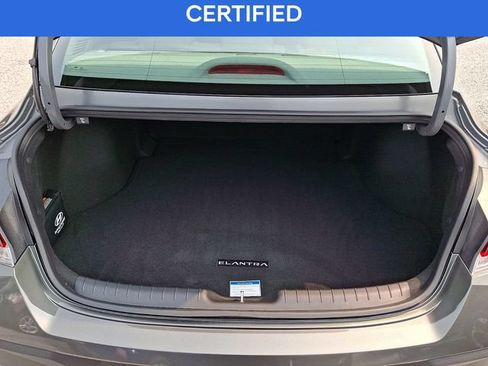 Certified 2025 Hyundai Elantra Sport FWD image 29