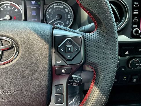 Used 2021 Toyota Tacoma TRD Pro AWD/4WD image 15