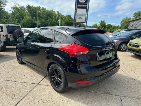 Used 2016 Ford Focus SE FWD image 5