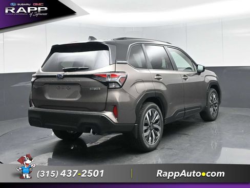 Used 2025 Subaru Forester Touring AWD/4WD image 29