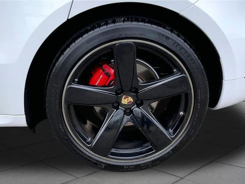 Used 2021 Porsche Macan GTS AWD/4WD image 10