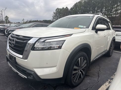 Certified 2022 Nissan Pathfinder Platinum w/ Cargo Package image 1