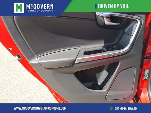 Used 2015 Volvo XC60 T6 R-Design Platinum AWD/4WD image 14