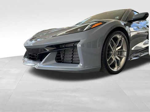 Used 2025 Chevrolet Corvette Z06 RWD image 22