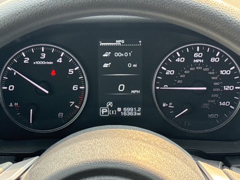 Certified 2024 Subaru Impreza 2.0i Sport AWD/4WD image 5