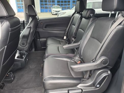Used 2023 Honda Odyssey Touring image 12