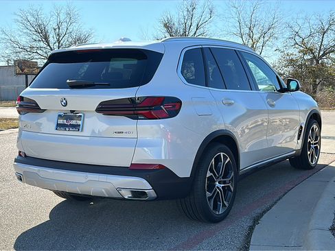 New 2026 BMW X5 xDrive40i w/ Climate Comfort Package image 8