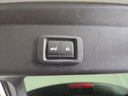 Used 2022 Mitsubishi Outlander SE image 32