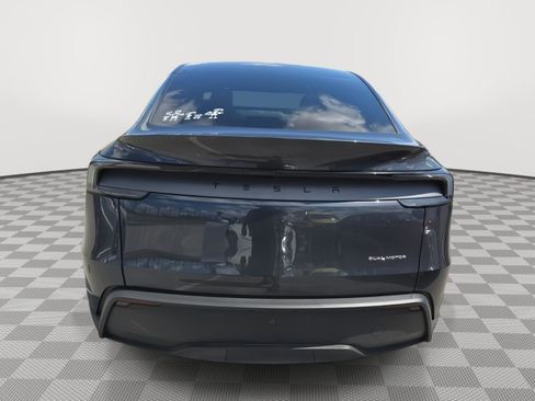 Used 2026 Tesla Model Y Long Range AWD/4WD image 15