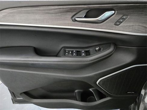 Used 2022 Jeep Grand Cherokee L Limited image 28