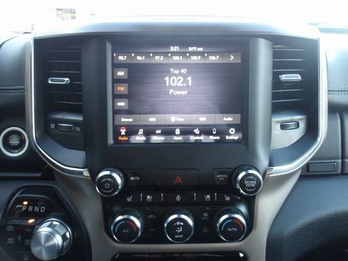 Used 2021 RAM 1500 Laramie image 15