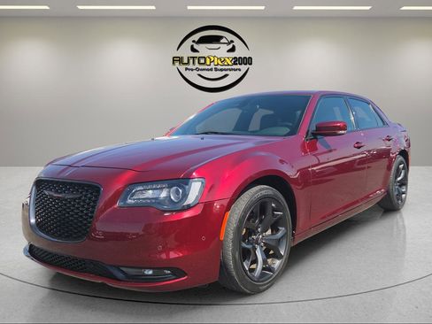 Used 2023 Chrysler 300 S image 3
