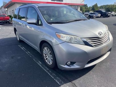 Used 2016 Toyota Sienna XLE w/ XLE Navigation Package