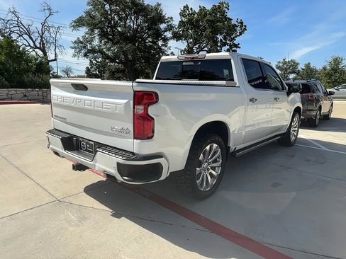 Used 2021 Chevrolet Silverado 1500 High Country w/ Technology Package image 7