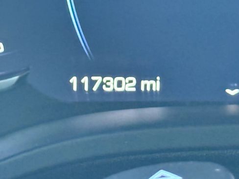 Used 2018 Cadillac Escalade Luxury image 10