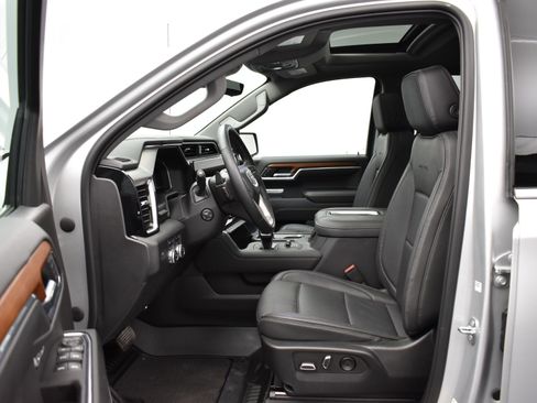 Used 2022 GMC Sierra 1500 Denali w/ Denali Reserve Package image 8