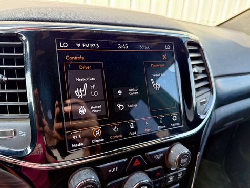 Used 2019 Jeep Grand Cherokee Altitude AWD/4WD image 23