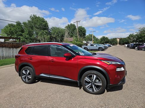 Used 2023 Nissan Rogue SL w/ SL Premium Package AWD/4WD image 2