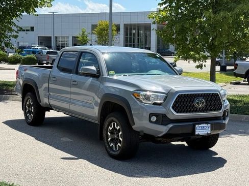 Used 2019 Toyota Tacoma TRD Off-Road w/ Technology Package AWD/4WD image 3