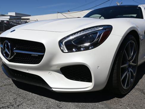 Used 2016 Mercedes-Benz AMG GT S image 12