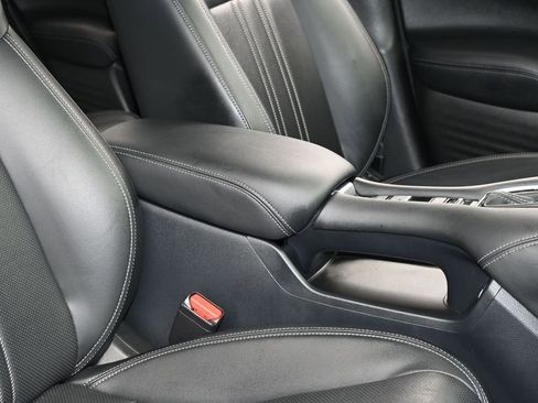 Used 2023 Honda HR-V EX-L image 45