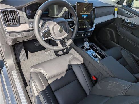 New 2026 Volvo XC90 T8 Ultra w/ Protection Package AWD/4WD image 3