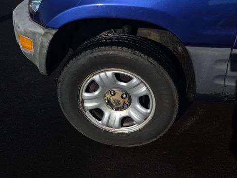 Used 1998 Toyota RAV4 4WD 4-Door image 14