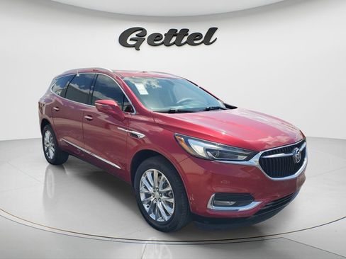 Used 2020 Buick Enclave Essence w/ Sound and Sites Package FWD image 2
