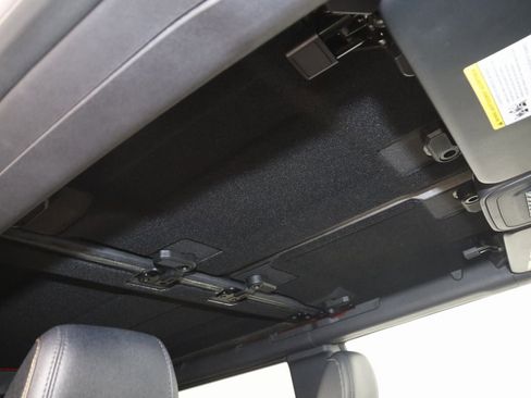 Used 2024 Ford Bronco Badlands image 11