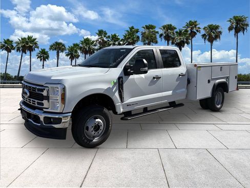 New 2026 Ford F350 XL w/ XL Chrome Package AWD/4WD image 4